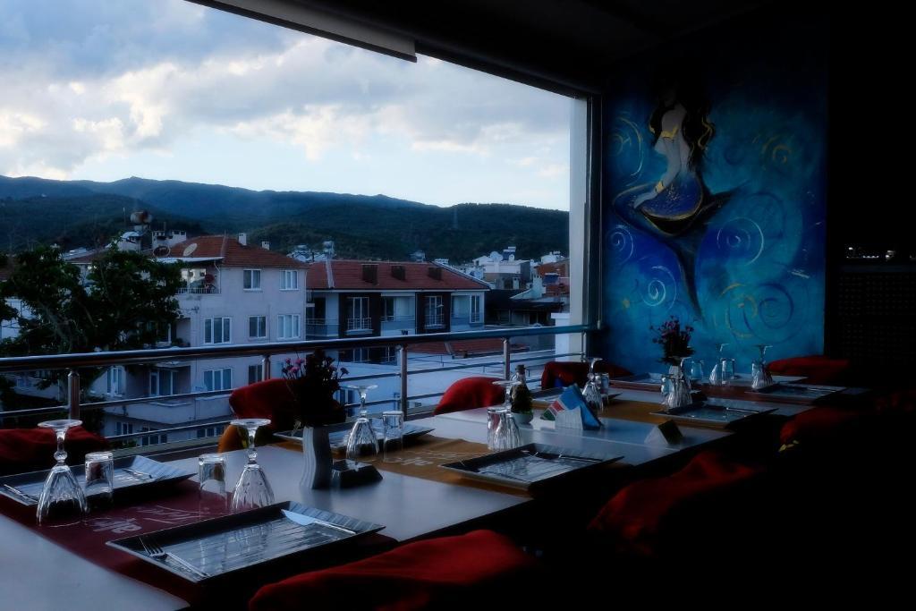 Alp Otel Restaurant Küçükkuyu Ngoại thất bức ảnh